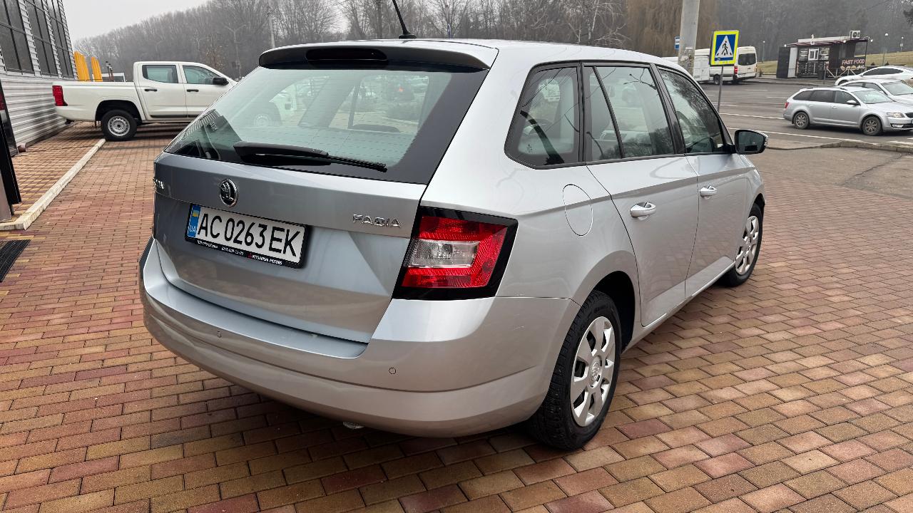 Skoda Fabia - фото 13