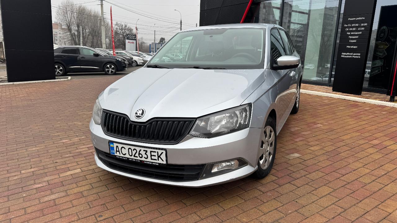 Skoda Fabia - фото 2