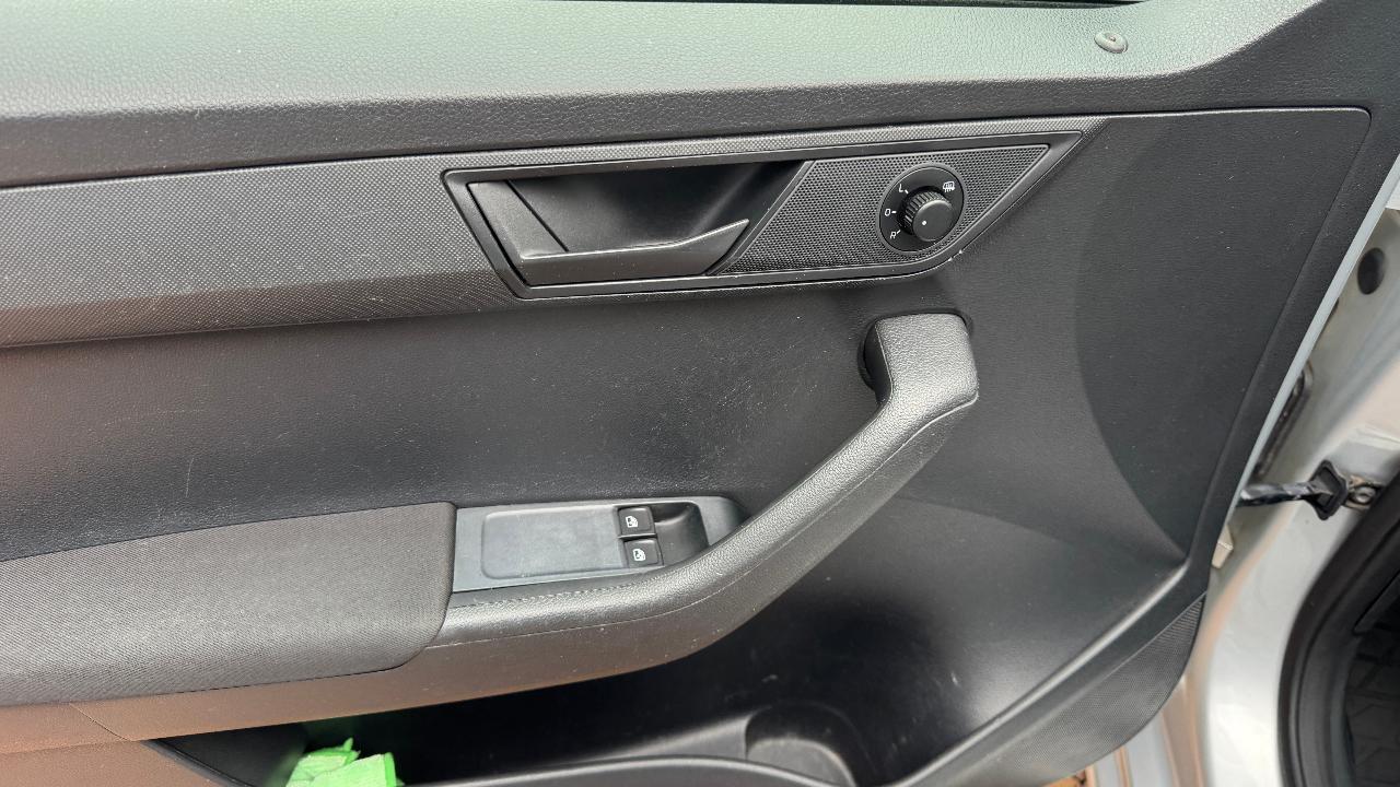 Skoda Fabia - фото 11