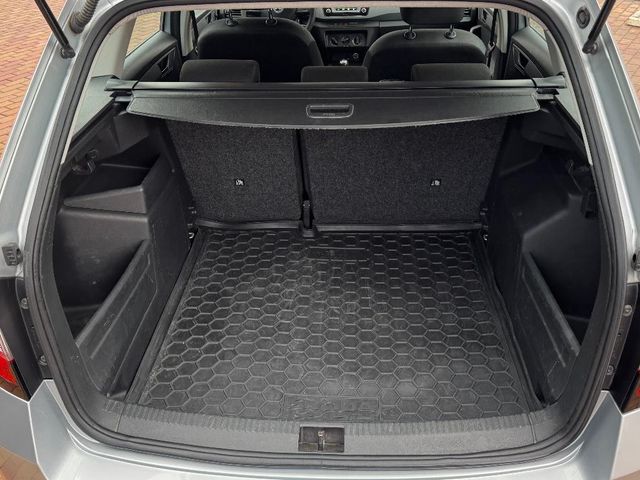 Skoda Fabia - фото 4