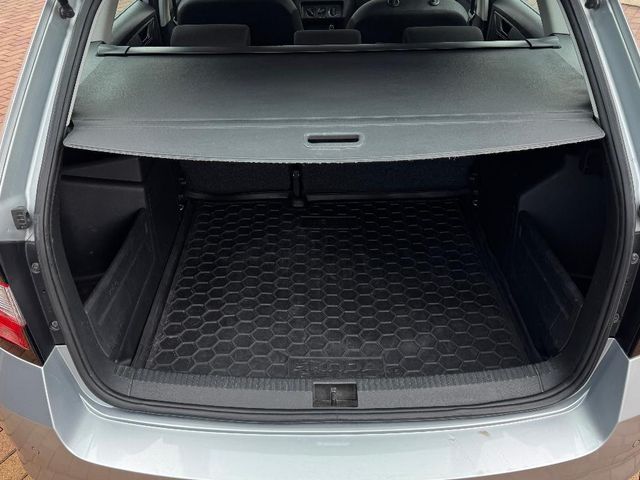 Skoda Fabia - фото 2