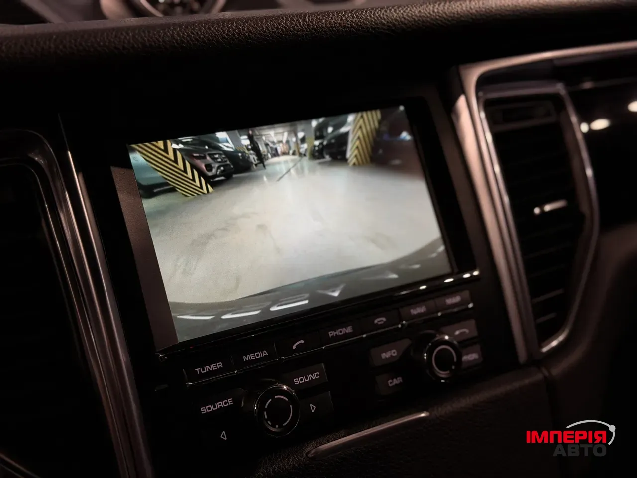 Porsche Macan - фото 29