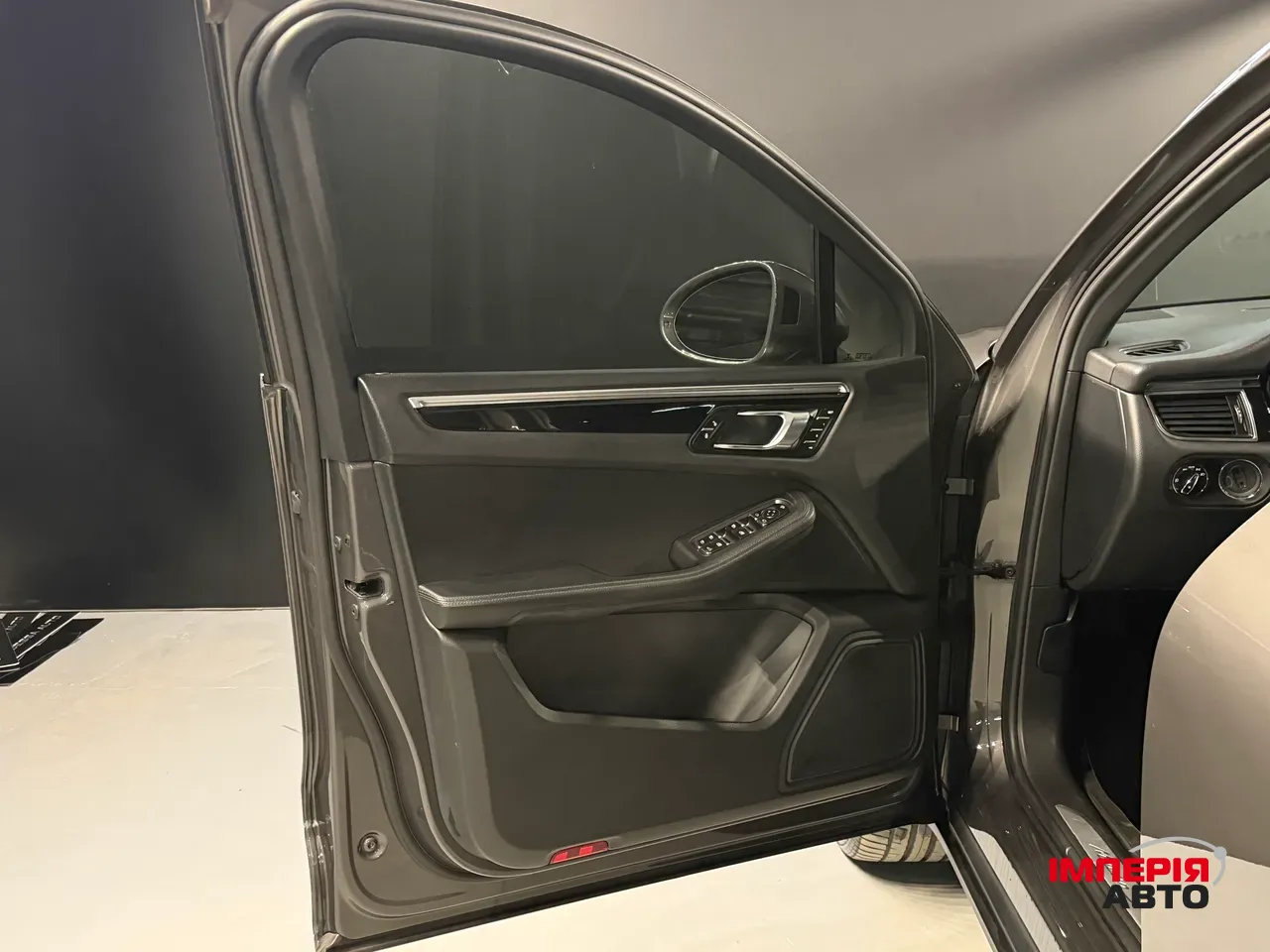 Porsche Macan - фото 14