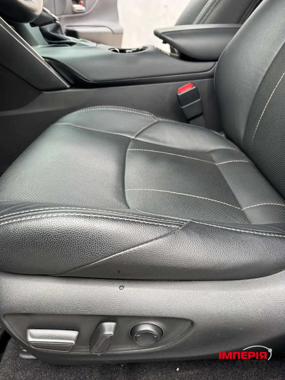 Toyota Venza - фото 7