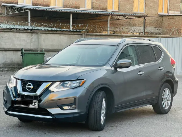 Nissan Rogue - фото 1