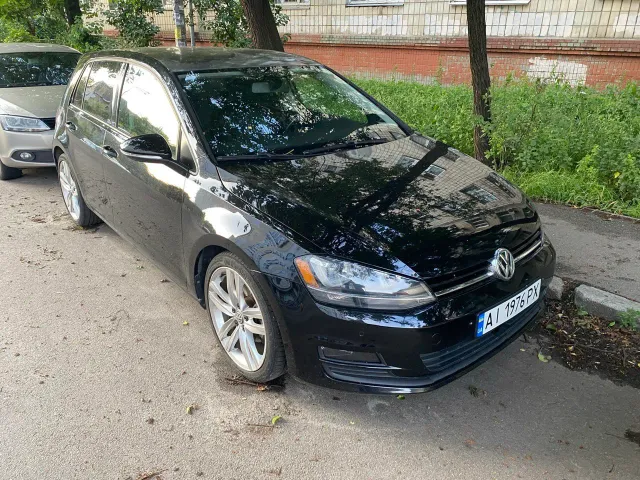 Volkswagen Golf - фото 1