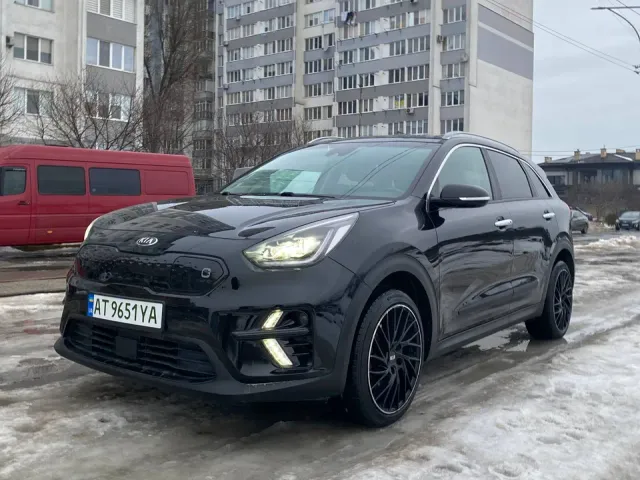 Kia Niro - фото 1