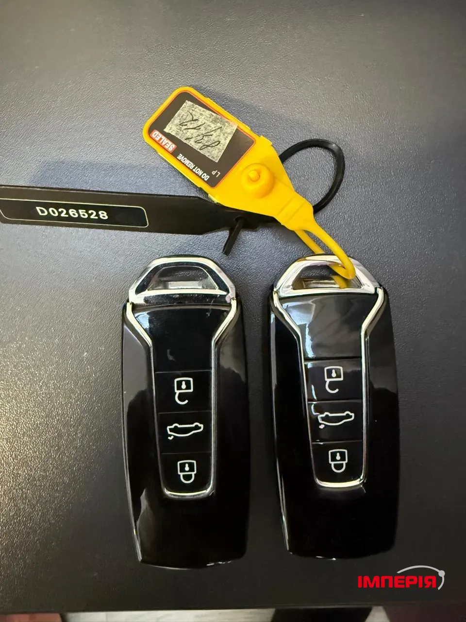 Volkswagen Touareg - фото 14