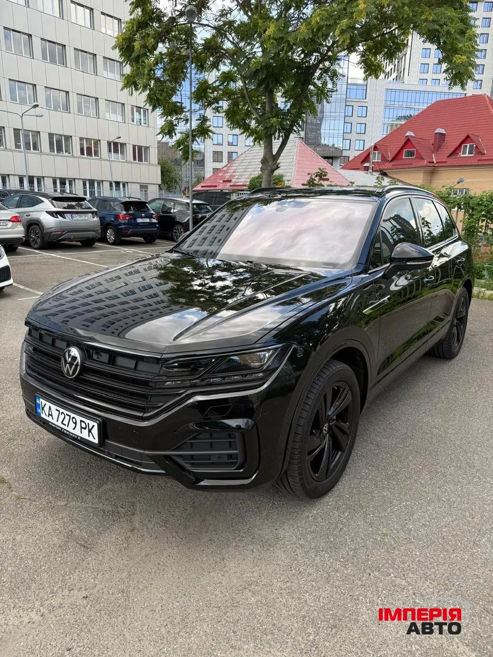 Volkswagen Touareg - фото 2