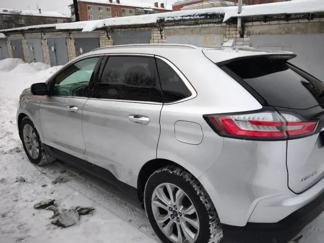 Ford Edge - фото 3