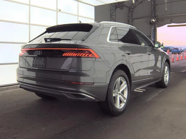 Audi Q8 - фото 3