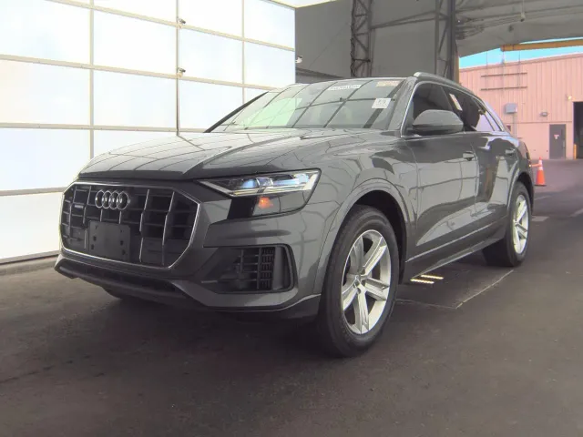 Audi Q8 - фото 1