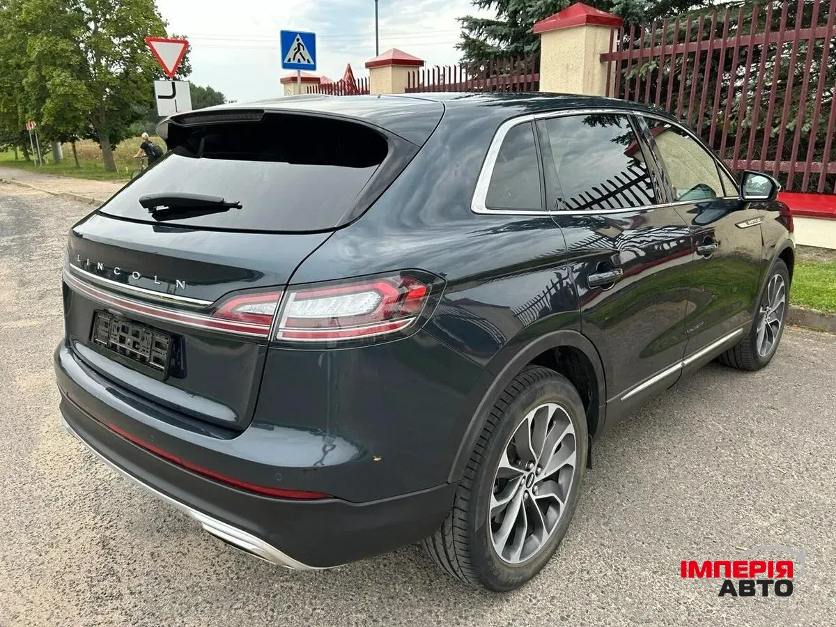 Lincoln Nautilus - фото 7