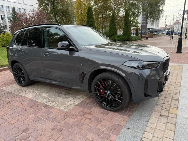 BMW X5 - фото 2