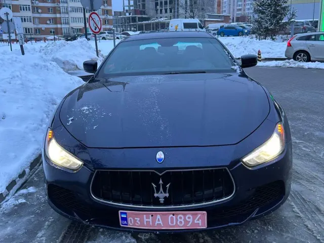 Maserati Ghibli - фото 1