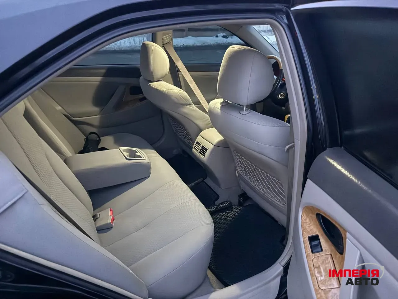 Toyota Camry - фото 12