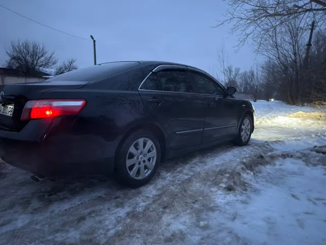 Toyota Camry - фото 4