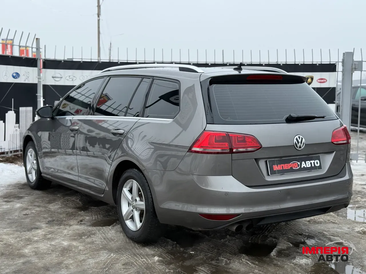 Volkswagen Golf - фото 6