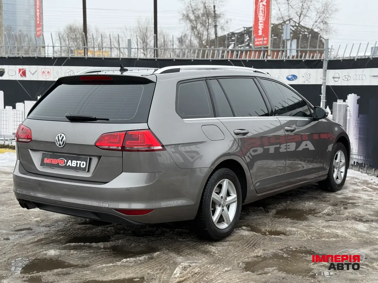 Volkswagen Golf - фото 5