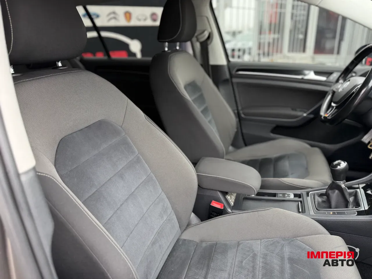 Volkswagen Golf - фото 7