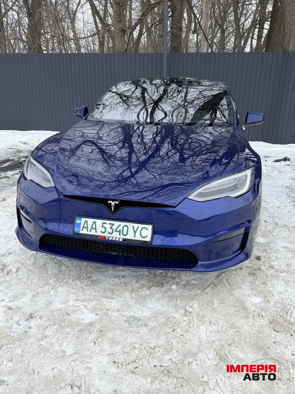 Tesla Model S - фото 1