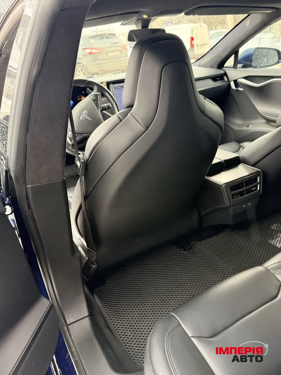 Tesla Model S - фото 10