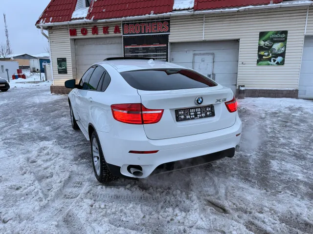 BMW X6 - фото 1
