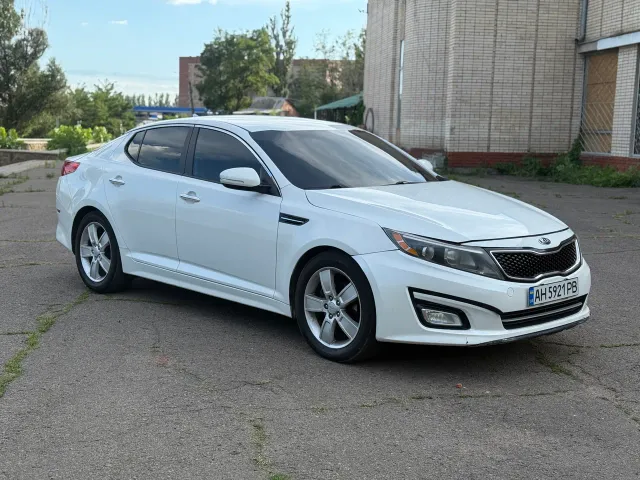 Kia Optima - фото 1