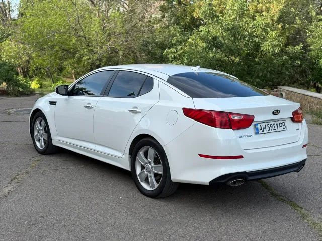 Kia Optima - фото 3