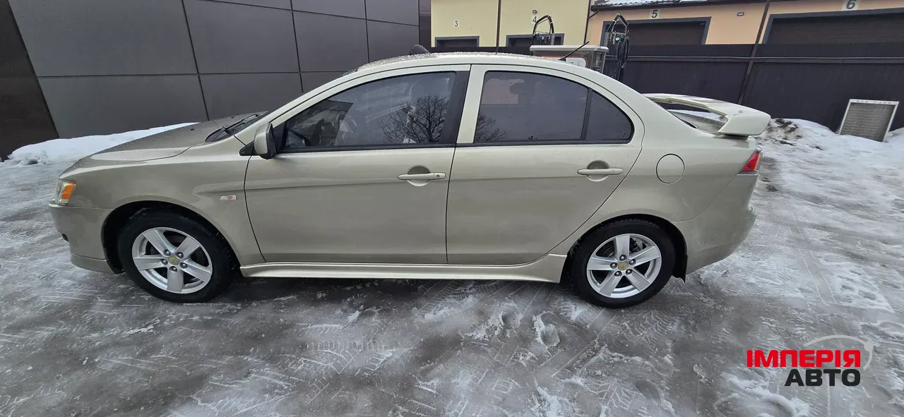 Mitsubishi Lancer - фото 13