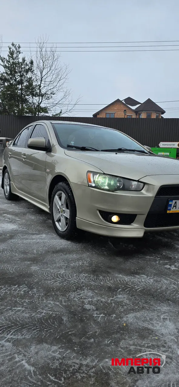 Mitsubishi Lancer - фото 2
