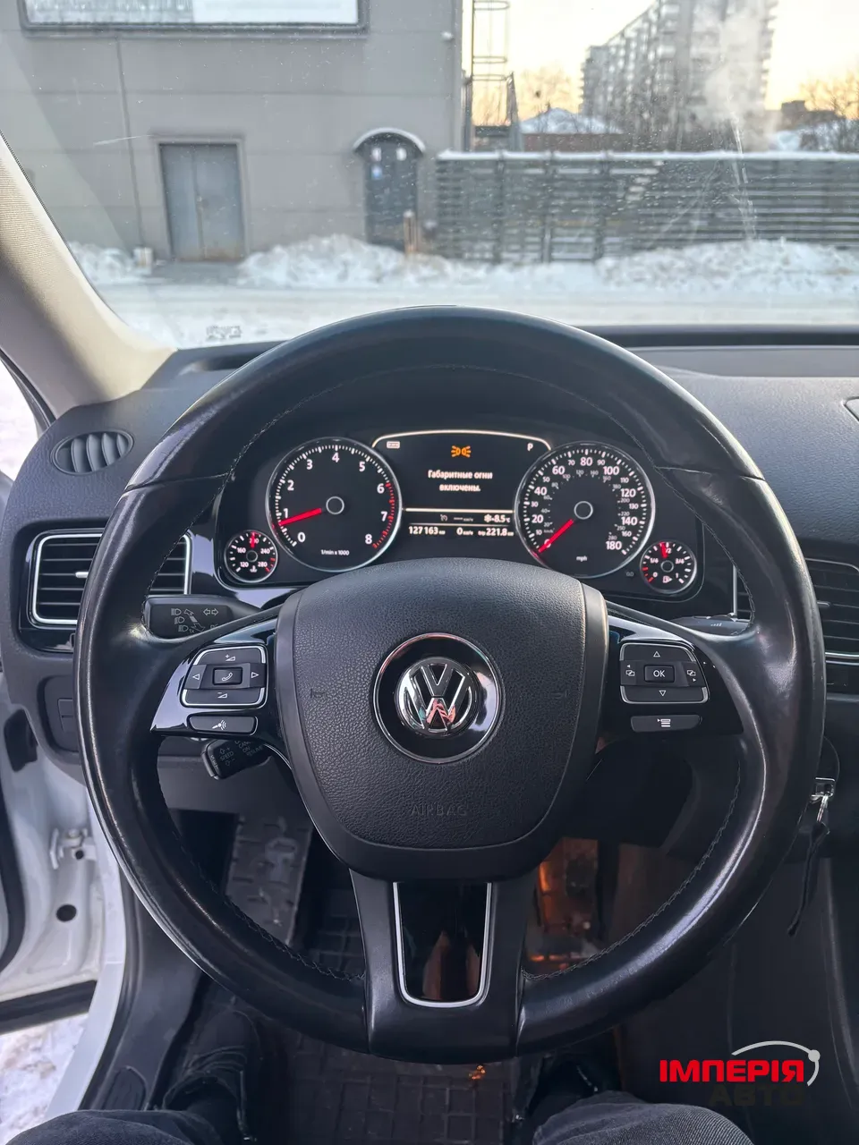 Volkswagen Touareg - фото 9