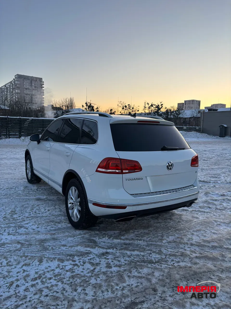 Volkswagen Touareg - фото 7