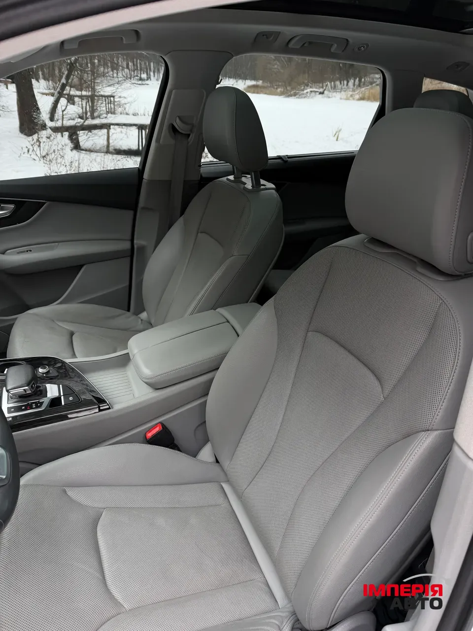 Audi Q7 - фото 26