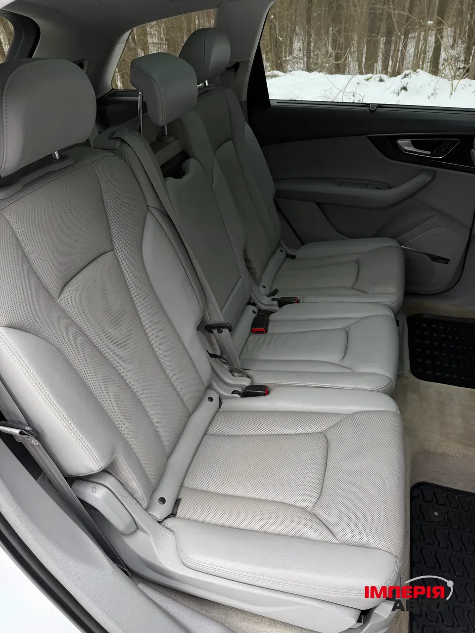 Audi Q7 - фото 42