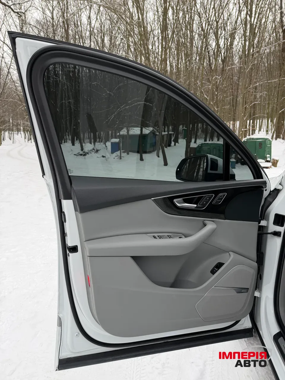 Audi Q7 - фото 23