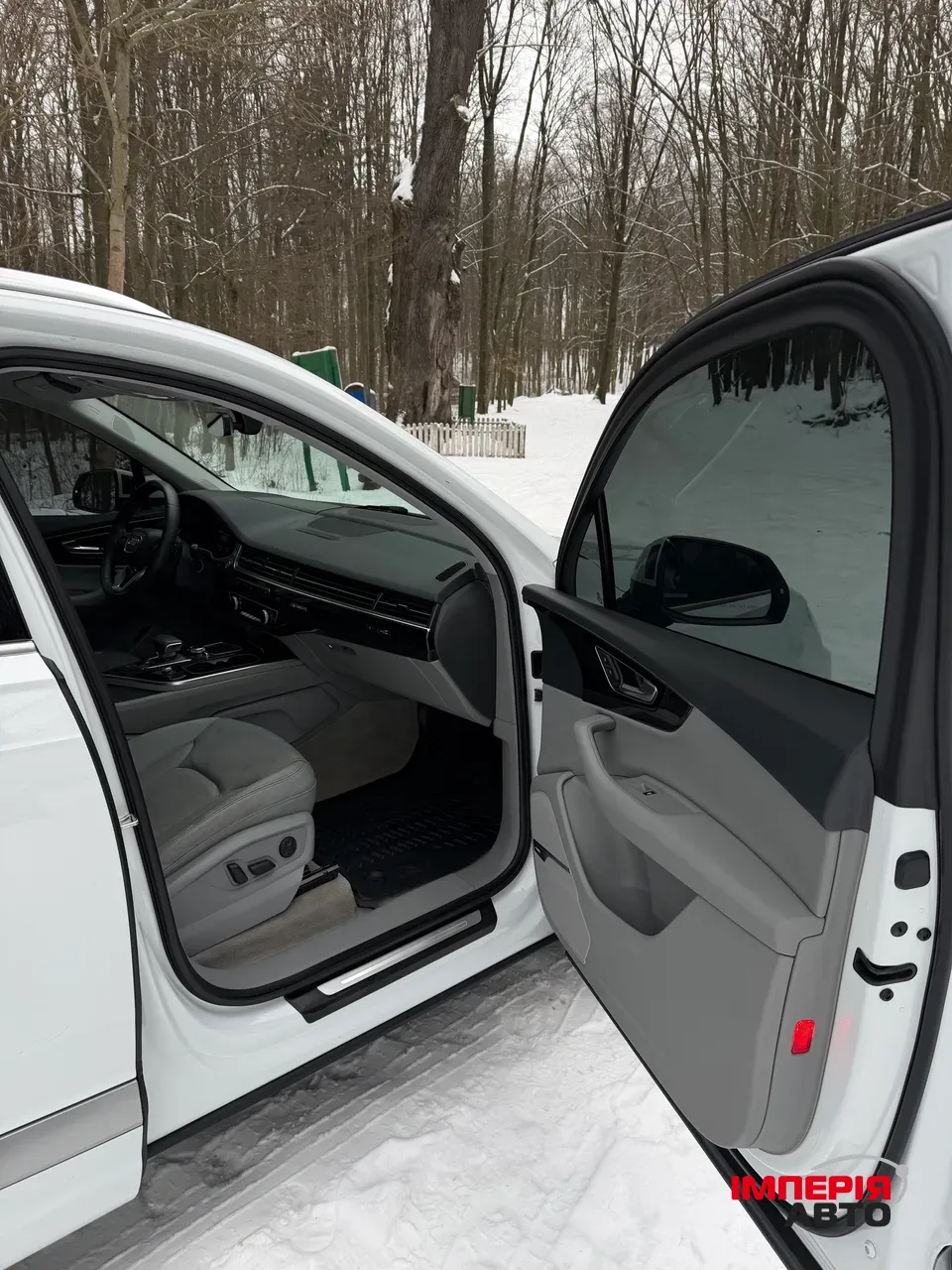 Audi Q7 - фото 35