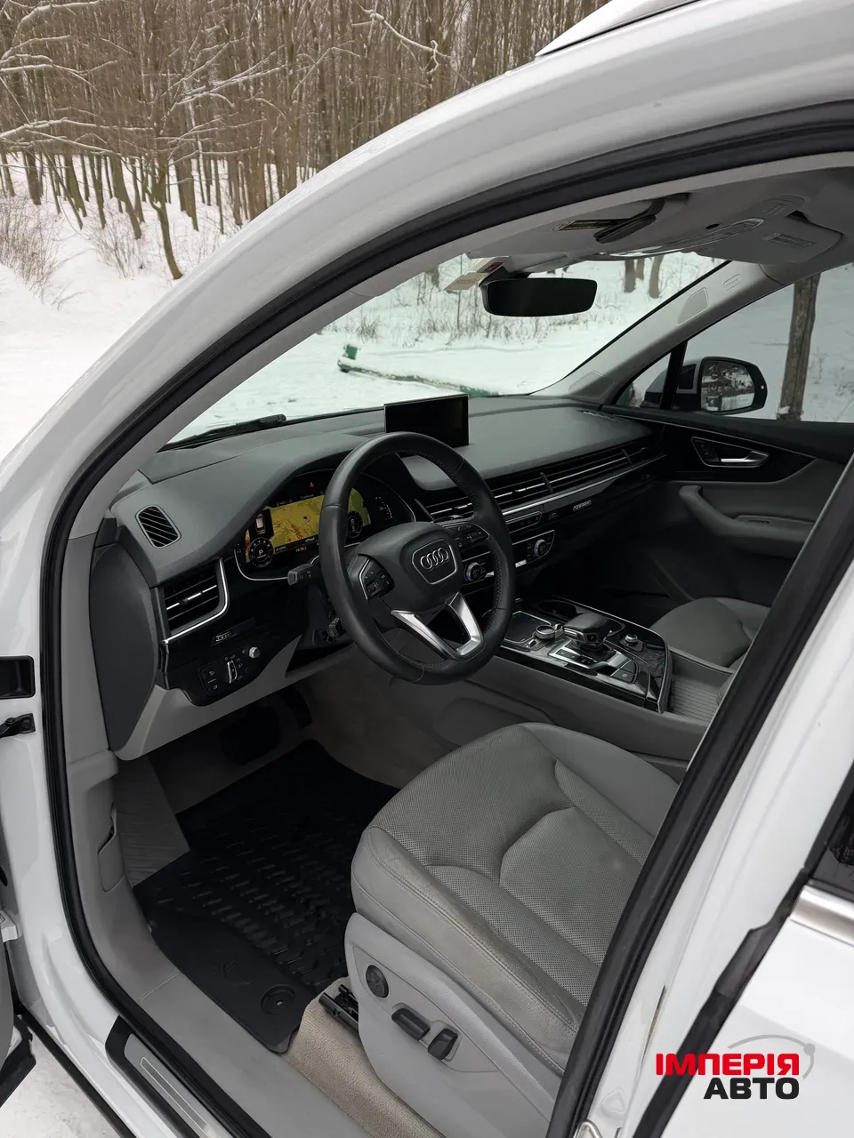 Audi Q7 - фото 25