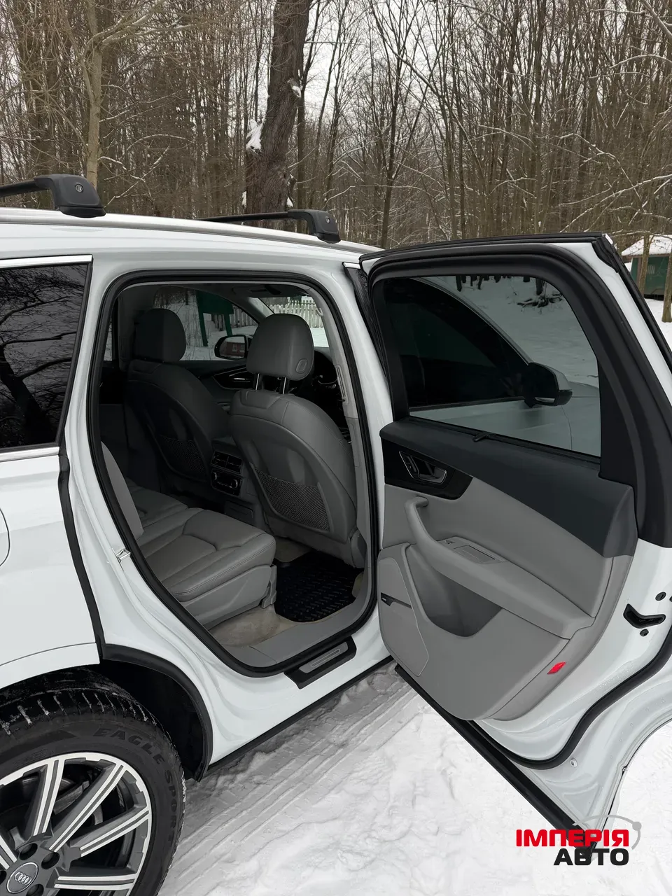 Audi Q7 - фото 40