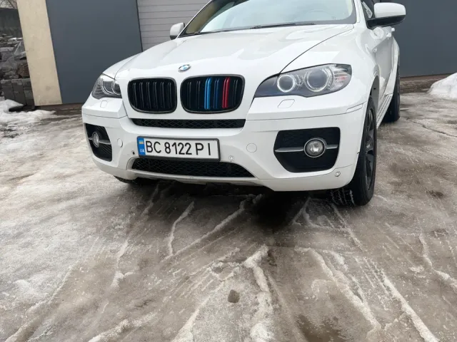 BMW X6 - фото 5