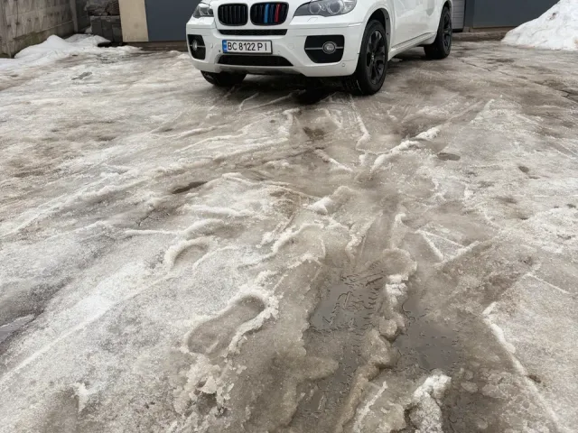 BMW X6 - фото 2