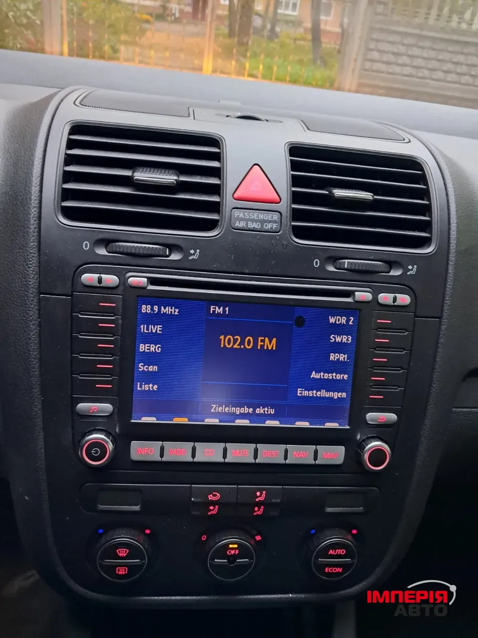 Volkswagen Golf - фото 11