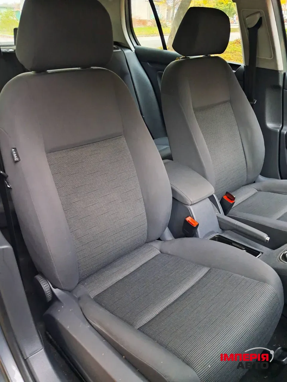 Volkswagen Golf - фото 15