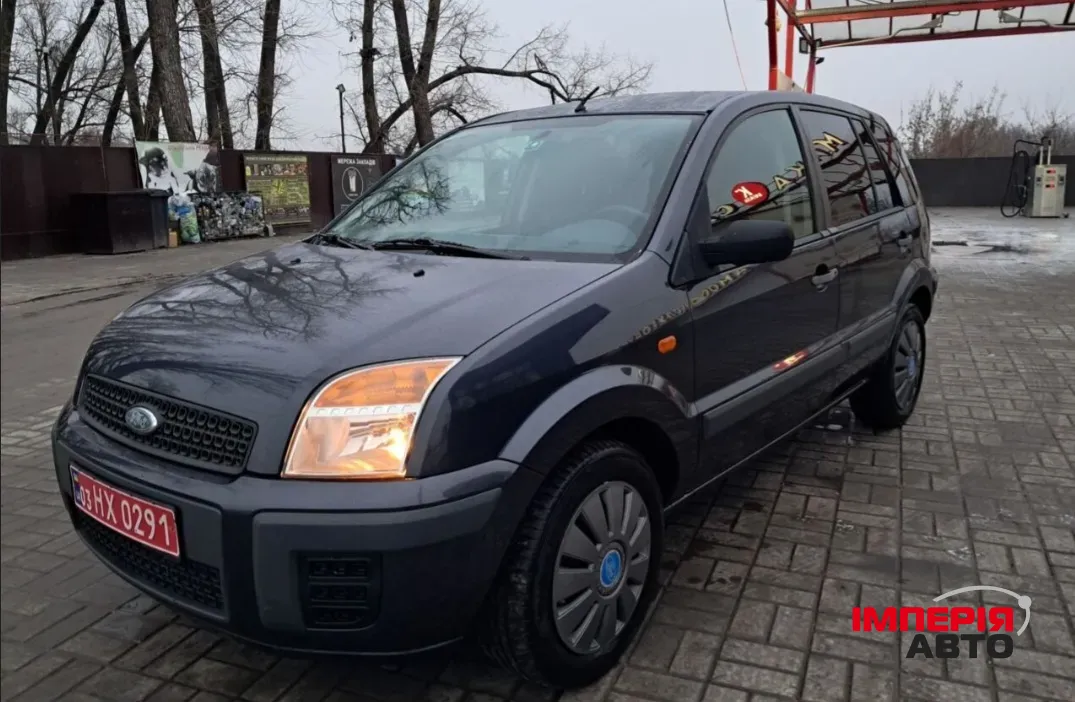 Ford Fusion - фото 2