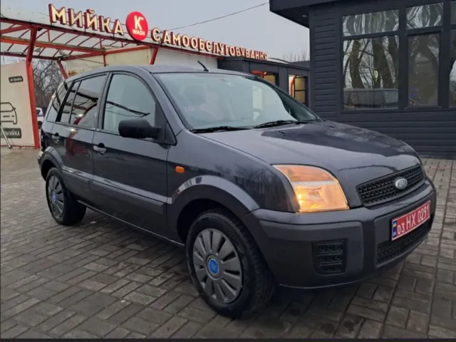 Ford Fusion - фото 3