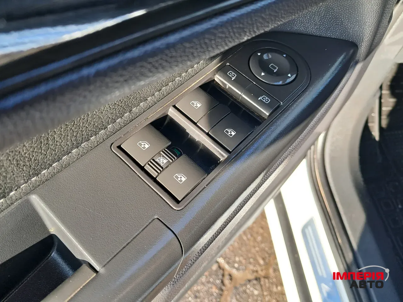 Opel Zafira - фото 15