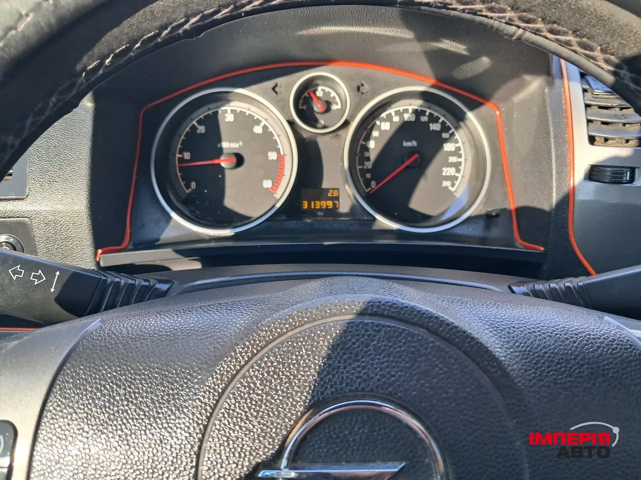 Opel Zafira - фото 14