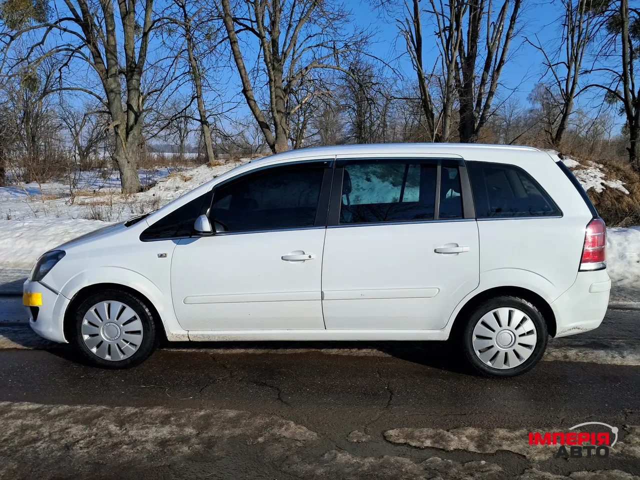 Opel Zafira - фото 5