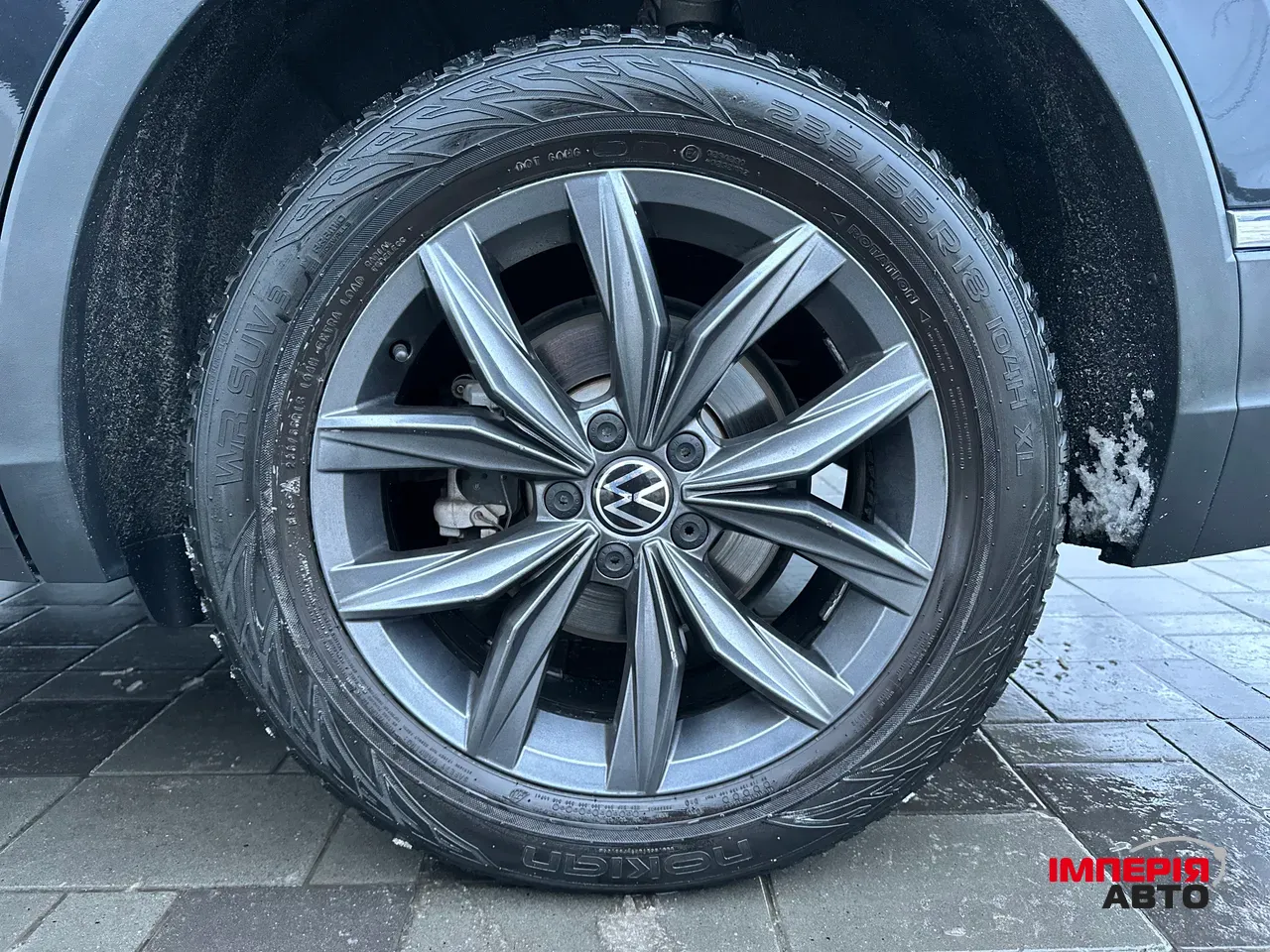 Volkswagen Tiguan - фото 11