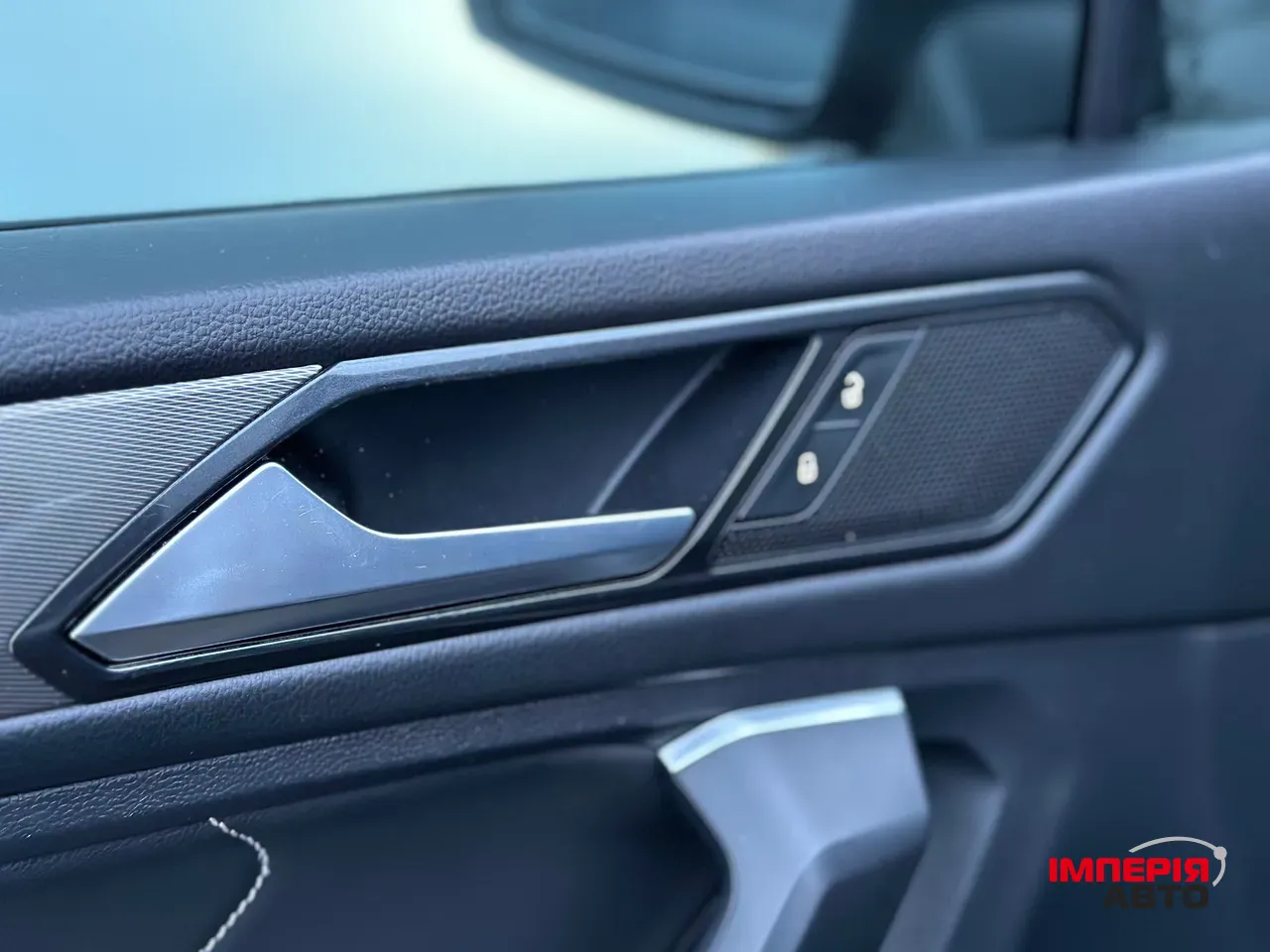 Volkswagen Tiguan - фото 14